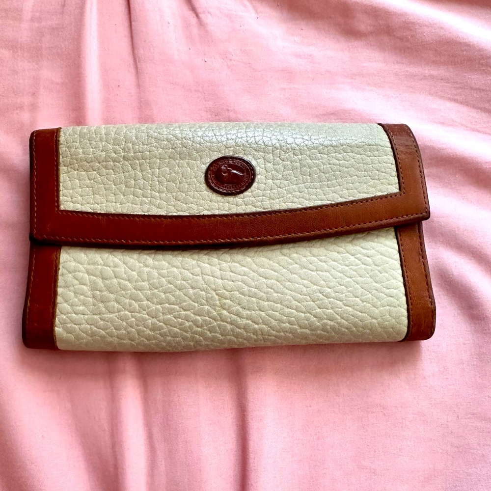Vintage Dooney & Bourke Wallet Ivory
Caramel Leather